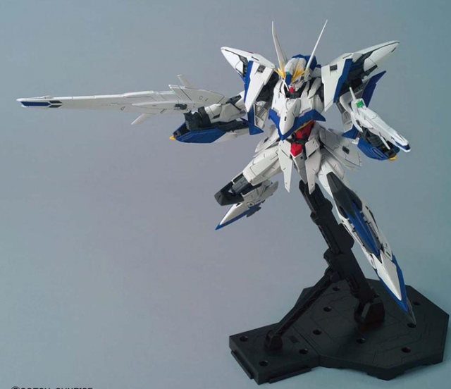 Eclipse Gundam Master Grade Model Kit 1/100 Scale | Mobile Suit Gundam SEED Destiny | Bandai Spirits