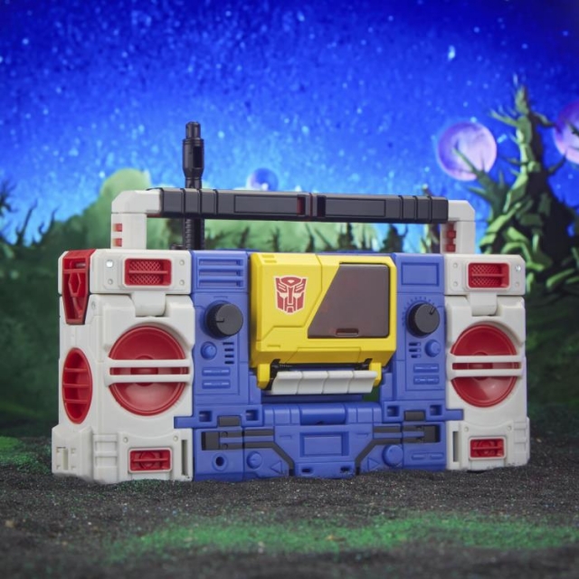 Twincast and Rewind Voyager Class | Transformers: Legacy Evolution