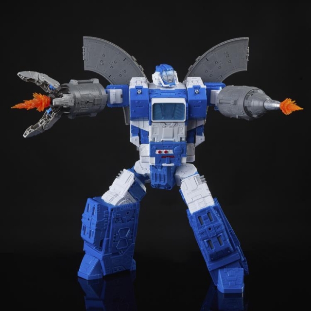 Guardian Robot and Lunar-Tread Legacy Titan Class | Transformers Generations Legacy