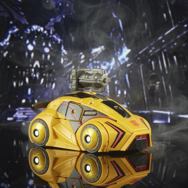 01 Bumblebee Gamer Edition Deluxe Class | Transformers Studio Series | Transformers: War for Cybertron