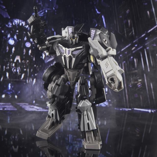 02 Barricade Gamer Edition Deluxe Class | Transformers Studio Series | Transformers: War for Cybertron