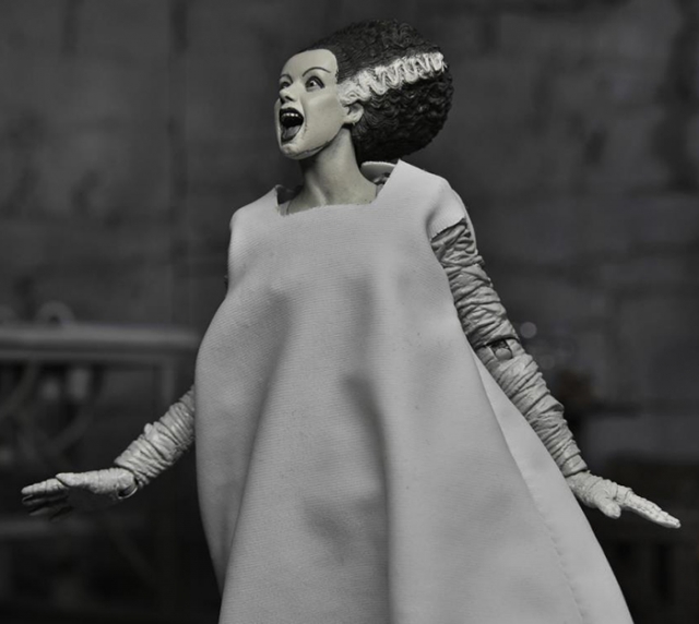 Bride of Frankenstein Black and White Version 7-inch Scale | Bride of Frankenstein (1935) | NECA