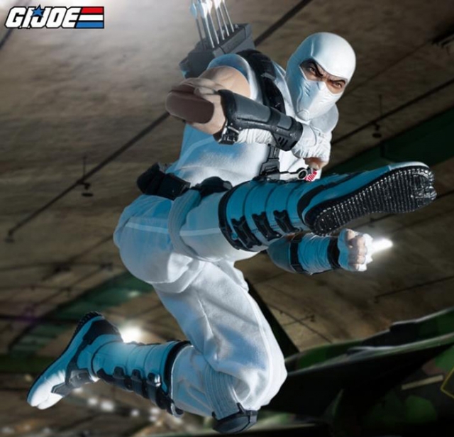 Storm Shadow One:12 Collective | G.I. Joe | Mezco Toys