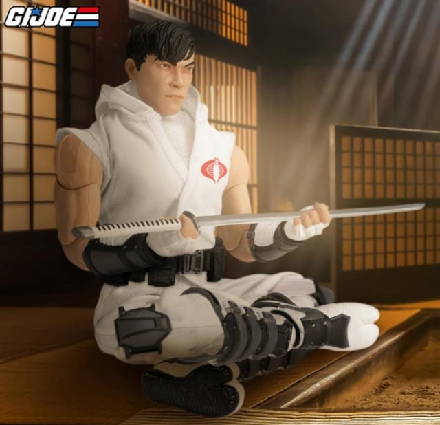 Storm Shadow One:12 Collective | G.I. Joe | Mezco Toys
