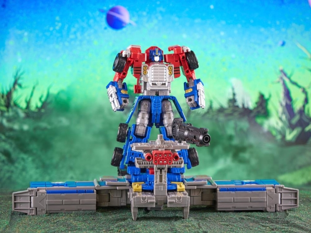 Commander Armada Universe Optimus Prime Legacy Leader Class | Transformers Generations Legacy