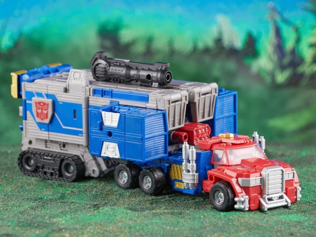 Commander Armada Universe Optimus Prime Legacy Leader Class | Transformers Generations Legacy