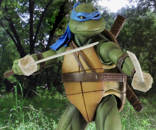 Leonardo 1/4 Scale | Teenage Mutant Ninja Turtles (1990 Movie) | NECA