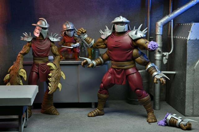 Shredder Clone and Mini Shredder Deluxe 7-Inch Scale | Eastman and Laird'sÂ Teenage Mutant Ninja Turtles | NECA