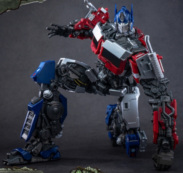 Optimus Prime AMK Series Model Kit | Transformers: Rise of the Beasts | Yolopark
