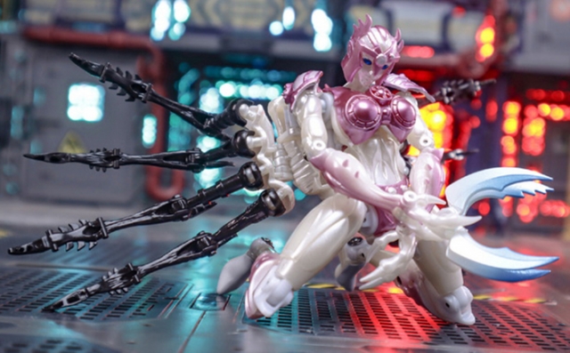 BWM-08W Metal Spider Pink Version | TransArt