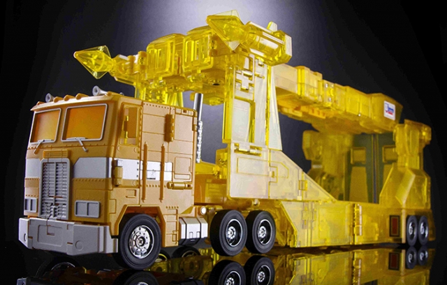 MX-22C Commander Stack Clear Limited Version | X-Transbots