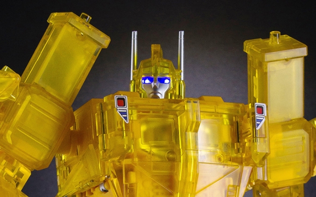 MX-22C Commander Stack Clear Limited Version | X-Transbots