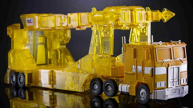 MX-22C Commander Stack Clear Limited Version | X-Transbots