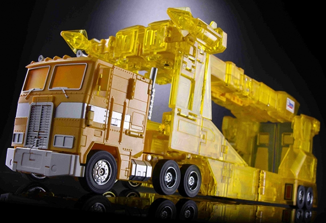 MX-22C Commander Stack Clear Limited Version | X-Transbots
