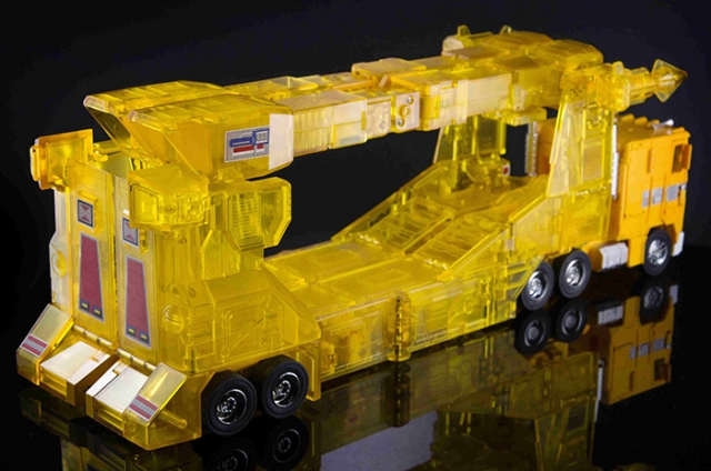MX-22C Commander Stack Clear Limited Version | X-Transbots