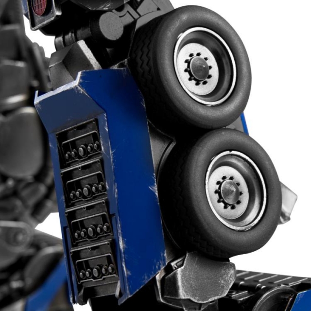 Optimus Prime Signature Series | Robosen Transformers Robot
