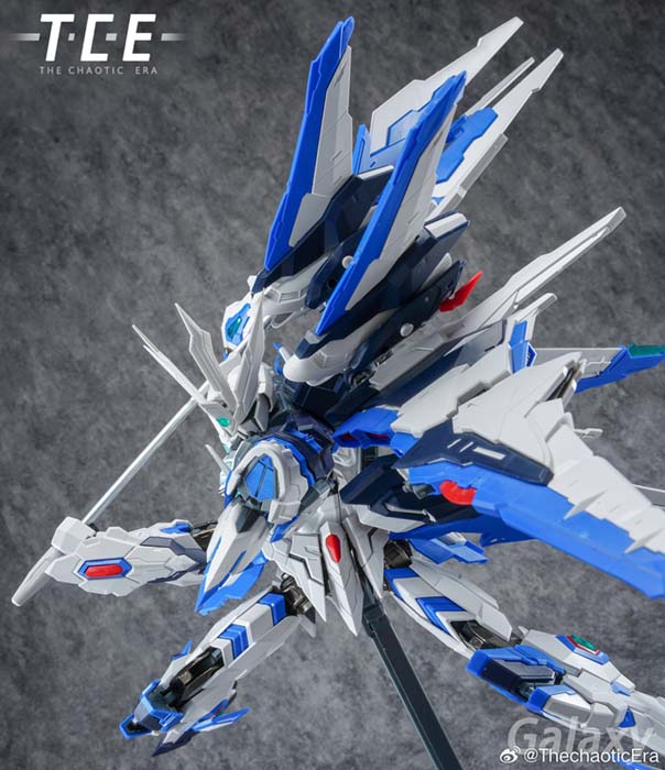 Galaxy 1/100 Scale Model Kit | The Chaotic Era