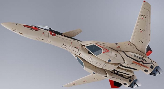 YF-19 Excalibur (Isamu Alva Dyson Use) DX Chogokin | Macross Plus | Bandai Spirits