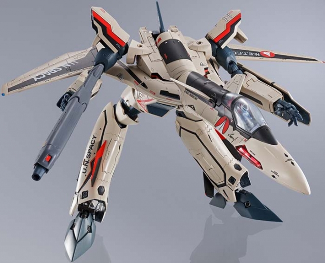 YF-19 Excalibur (Isamu Alva Dyson Use) DX Chogokin | Macross Plus | Bandai Spirits