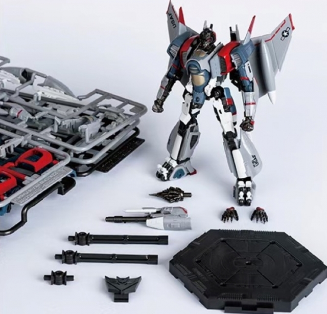 02 Blitzwing Smart Kit Model Kit | Transformers: Bumblebee | Trumpeter