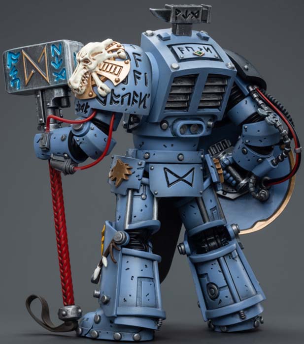 Space Wolves Arjac Rockfist 1/18 Scale | Warhammer 40K | Joy Toy 
