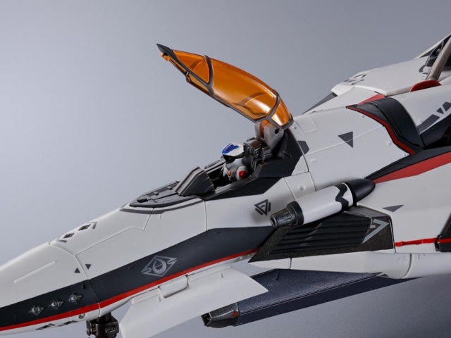 VF-171EX Armored Nightmare Plus EX Alto Saotome Use Revival Version DX Chogokin | Macross Frontier | Bandai Spirits