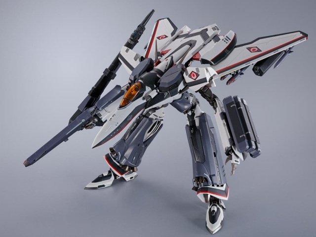VF-171EX Armored Nightmare Plus EX Alto Saotome Use Revival Version DX Chogokin | Macross Frontier | Bandai Spirits