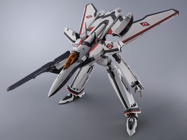 VF-171EX Armored Nightmare Plus EX Alto Saotome Use Revival Version DX Chogokin | Macross Frontier | Bandai Spirits