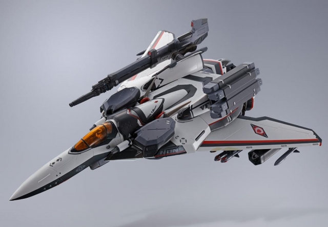 VF-171EX Armored Nightmare Plus EX Alto Saotome Use Revival Version DX Chogokin | Macross Frontier | Bandai Spirits