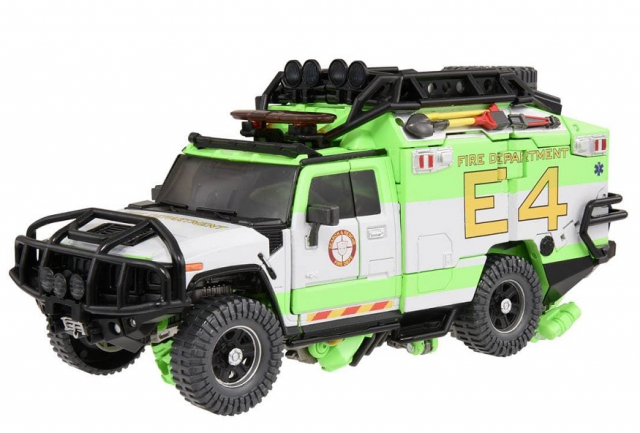MPM-11D Ratchet | Transformers: Dark of the Moon | Transformers Masterpiece Movie Series