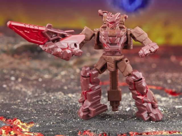 Infernac Universe Bouldercrash Core Class | Transformers: Legacy United