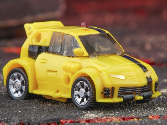 Animated Universe Bumblebee Deluxe Class | Transformers: Legacy United