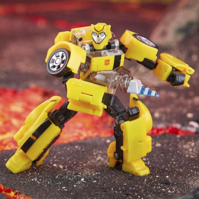 Animated Universe Bumblebee Deluxe Class | Transformers: Legacy United