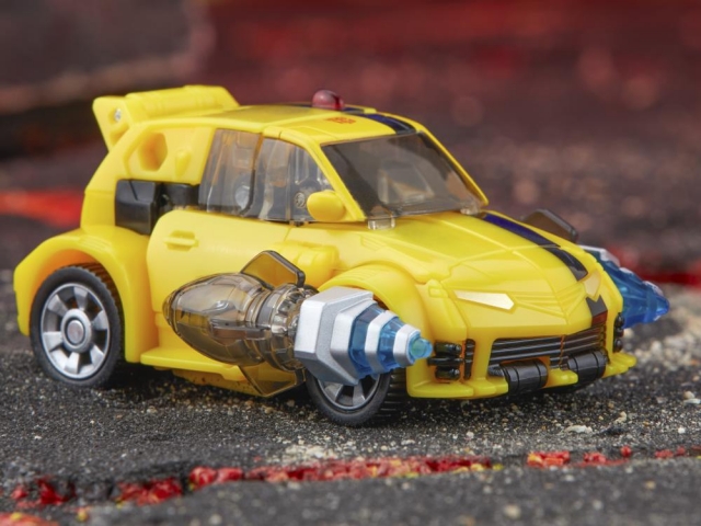 Animated Universe Bumblebee Deluxe Class | Transformers: Legacy United