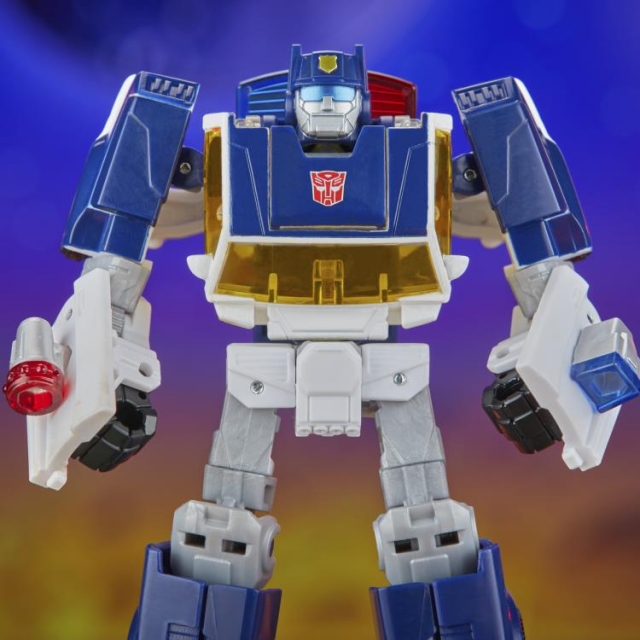 Rescue Bots Universe Autobot Chase Deluxe Class | Transformers: Legacy United