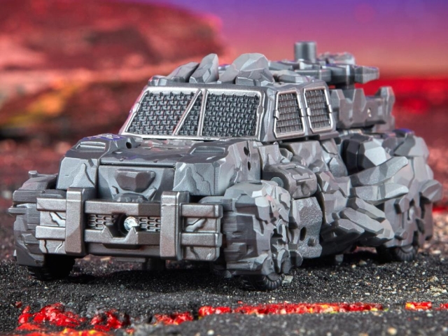Infernac Universe Magneous Deluxe Class | Transformers: Legacy United