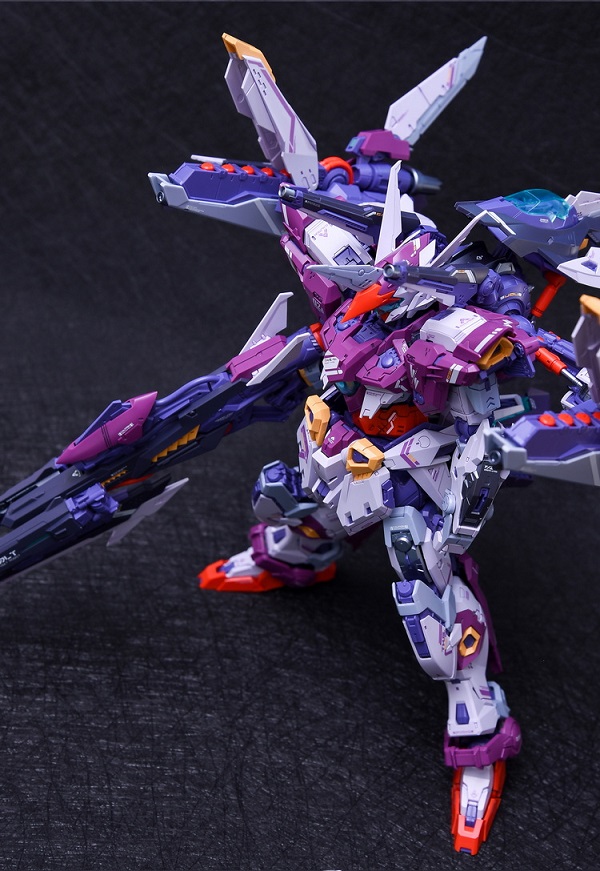 THB-02A Thunderbolt 1/100 Scale Model Kit | Infinite Nova | IN ERA+