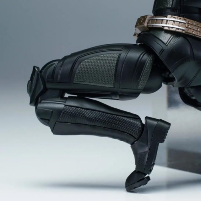 Batman and Bat-Signal Deluxe Model Kit 1/12 Scale | Batman: The Dark Knight | Modoking
