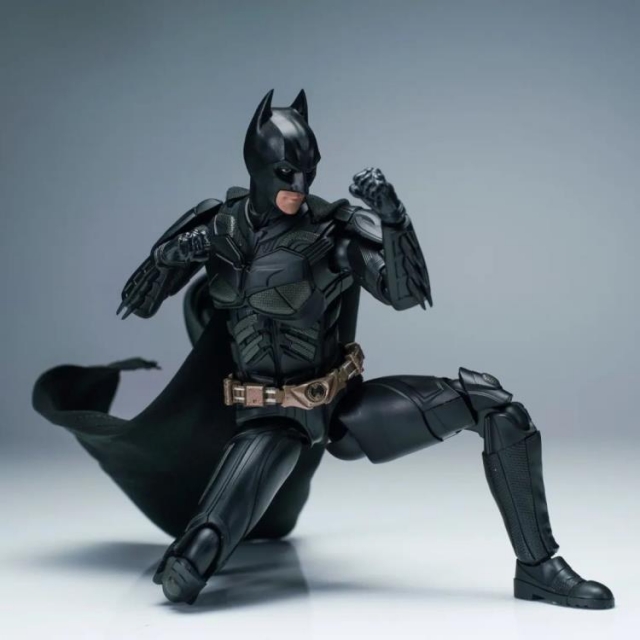 Batman and Bat-Signal Deluxe Model Kit 1/12 Scale | Batman: The Dark Knight | Modoking