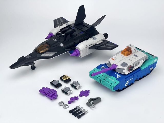 MB-08A Double Evil A | Fans Hobby