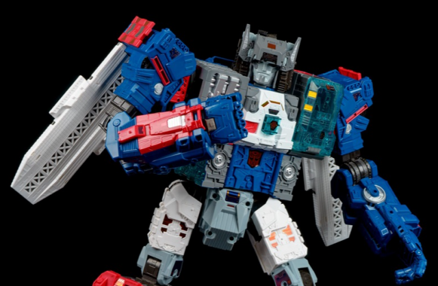 Fortress Maximus Titan Class SDCC Exclusive  | Transformers Generations Titans Return