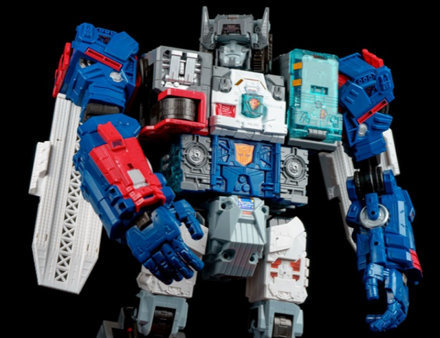 Fortress Maximus Titan Class SDCC Exclusive  | Transformers Generations Titans Return