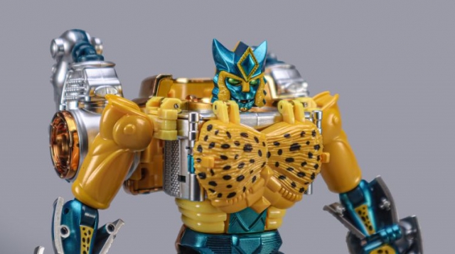 BWM-03 Metal Leopard Commander Metallic Version | TransArt