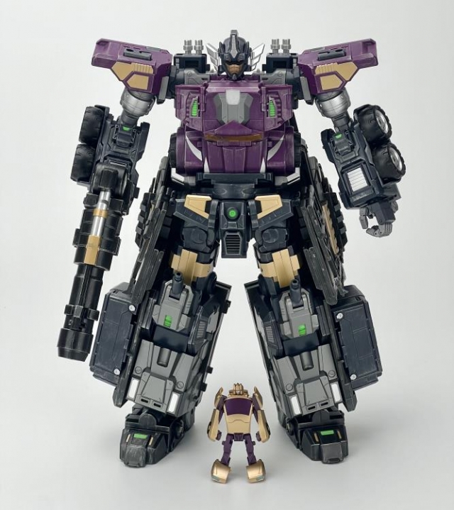 MB-15C Purple Naval Commander Limited Edition | Fans Hobby