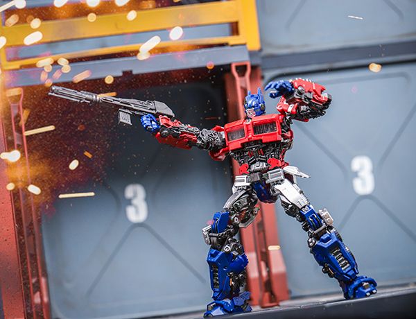 09 Optimus Prime Smart Kit Model Kit | Transformers: Bumblebee | Trumpeter