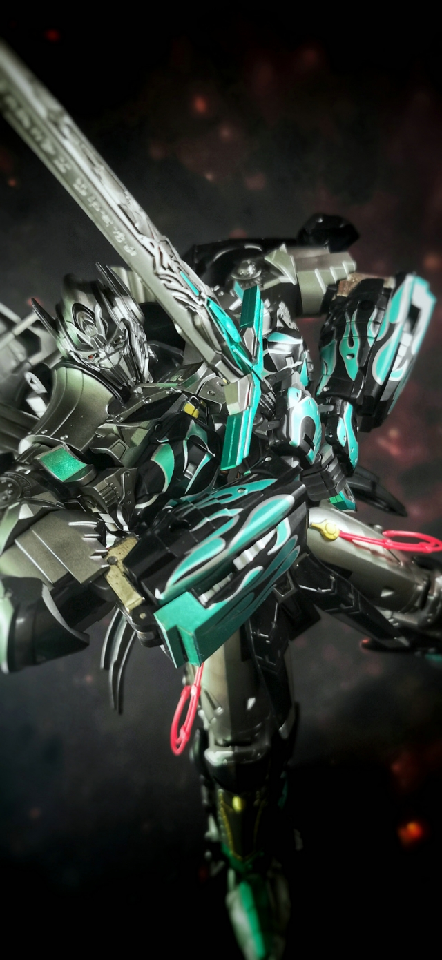 R-02B Challenger Black Version | Unique Toys