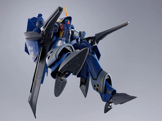 YF-21 (Guld Goa Bowman Machine) DX Chogokin | Macross Plus | Bandai Spirits