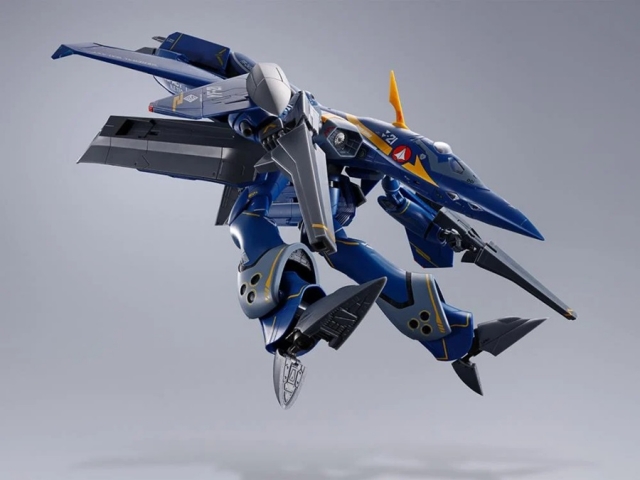 YF-21 (Guld Goa Bowman Machine) DX Chogokin | Macross Plus | Bandai Spirits