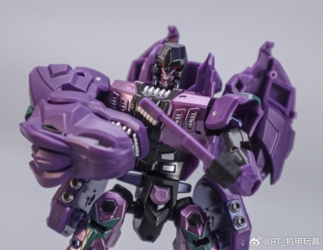 RT-02 Tyrant | Robot Toys