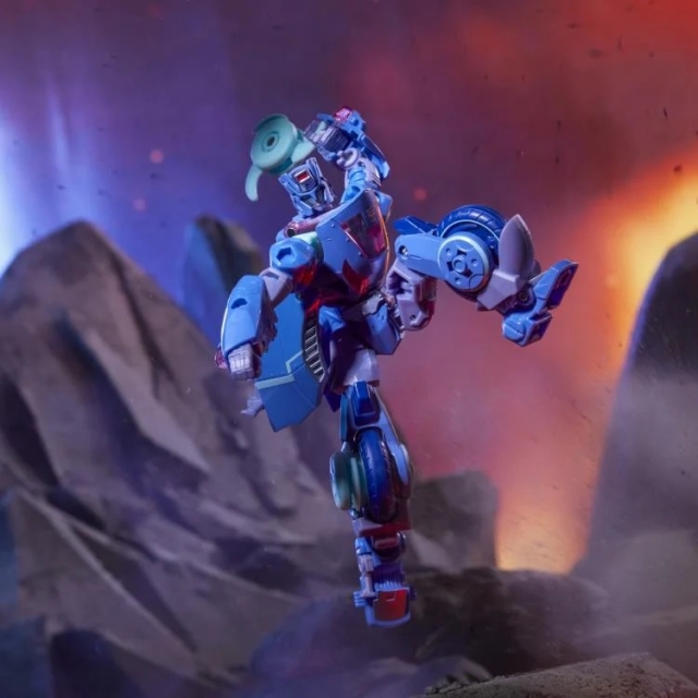 Cyberverse Universe Chromia Deluxe Class | Transformers: Legacy United